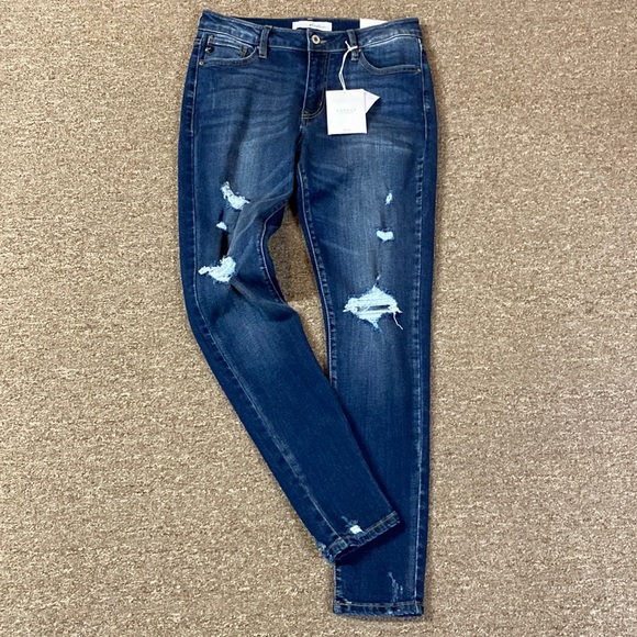 BOUTIQUE KanCan Distressed Mid Rise Super Skinny Jeans NEW! - Picture 2 of 6